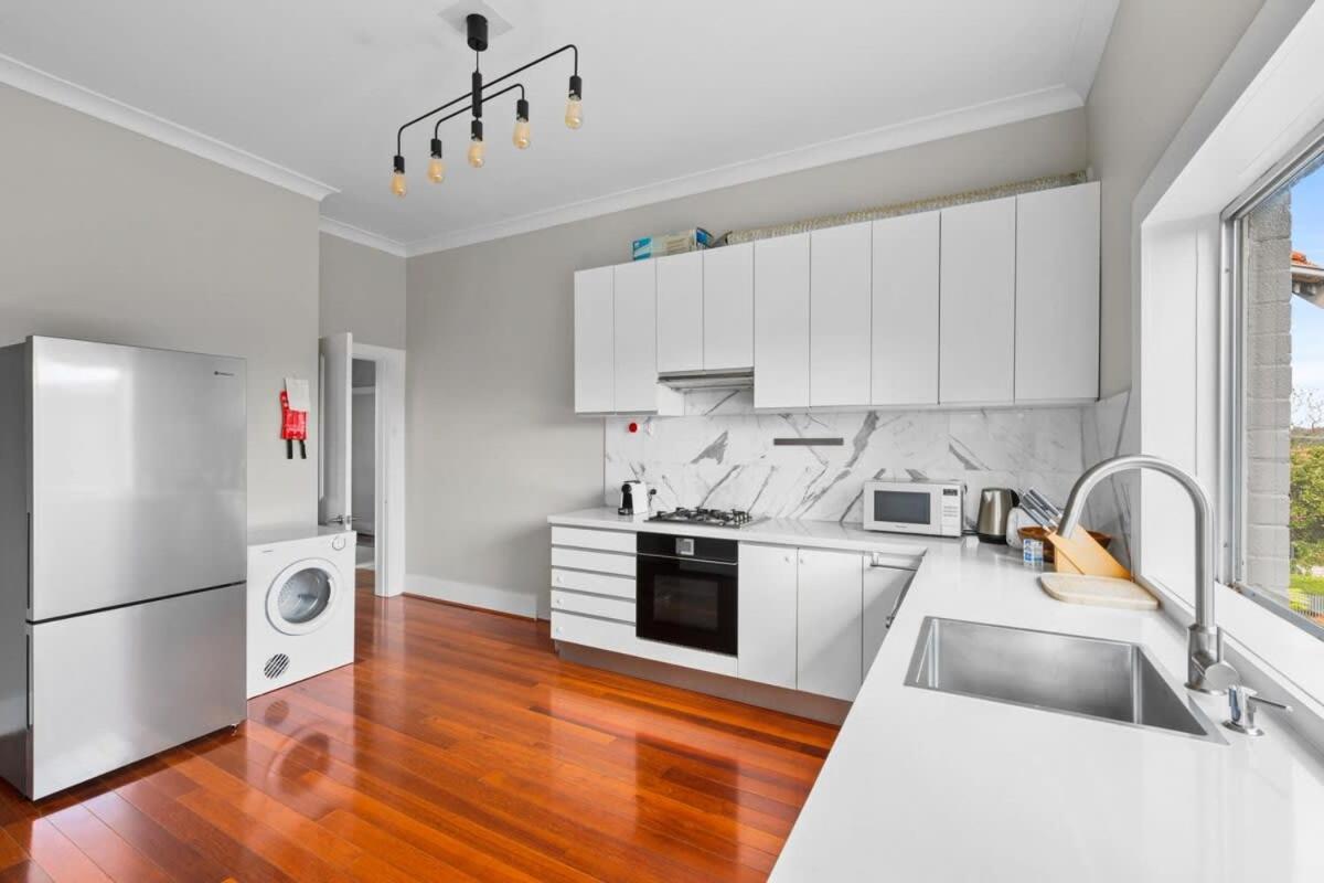 Huge Harbour View Apartment In Historic Home Sydney Buitenkant foto